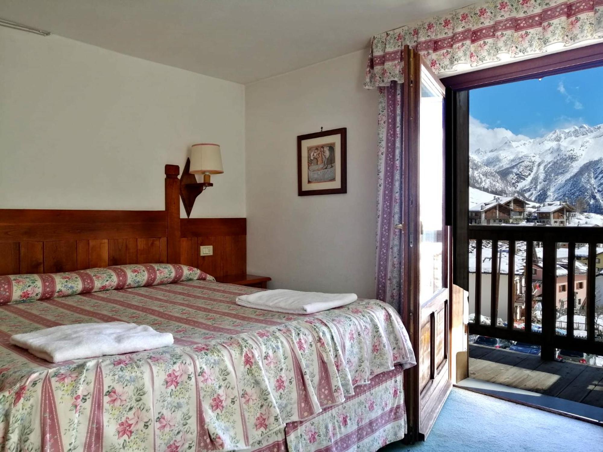 Hotel Locanda Grauson Cogne Zewnętrze zdjęcie