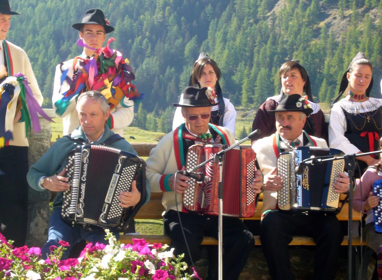 Hotel Locanda Grauson Cogne Zewnętrze zdjęcie